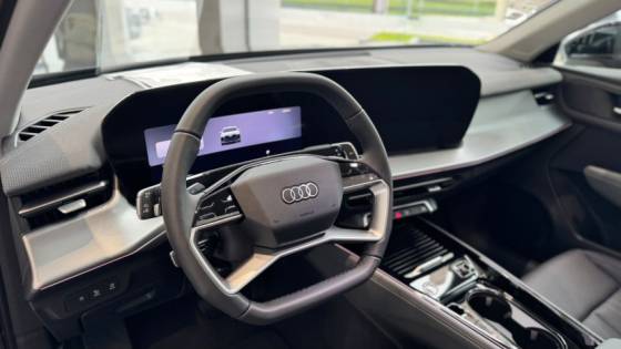 AUDI Q3 2.0 TFSI GASOLINA LAUNCH EDITION QUATTRO S TRONIC AUDI Q3 2.0 TFSI GASOLINA LAUNCH EDITION QUATTRO S TRONIC